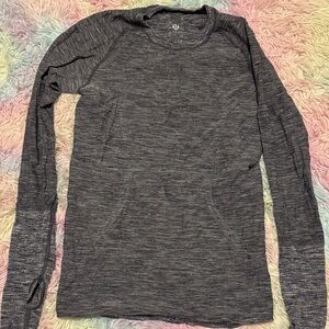 Lululemon Gray Long Sleeve Shirt